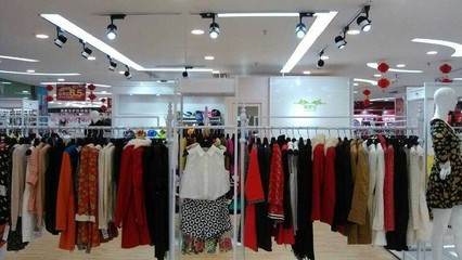 格蕾斯品牌折扣店 零庫存免費加盟，助您輕松開啟品牌女裝批發之路